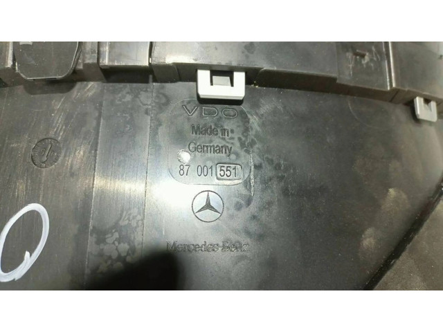 Панель приборов A2095409811, 87001551   Mercedes-Benz CLK A209 C209       