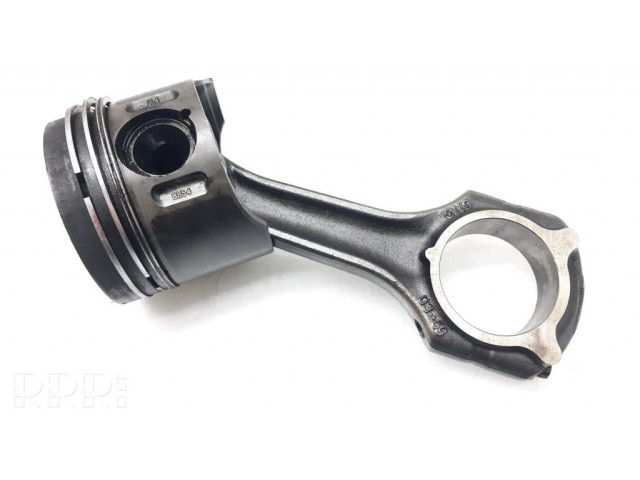 Píst 611, 8854   Mercedes-Benz E W211  pro naftový motor 2.1  