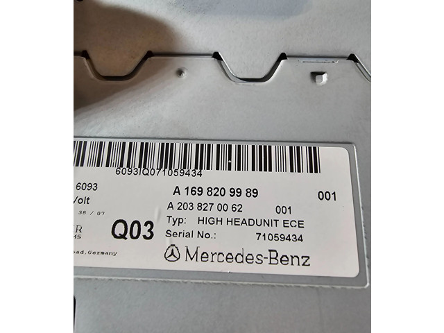 Pojistková skříňka Радио/ проигрыватель  / навигация A1698209989, A2038270062   Mercedes-Benz B W245 2007