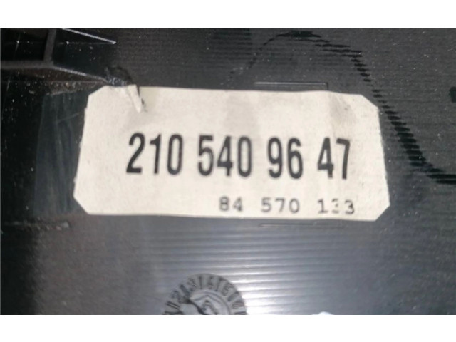 Přístrojová deska  Mercedes-Benz E AMG W210 1997 2105409647, 0090059  