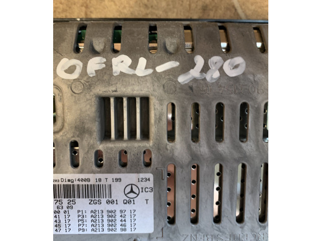 Přístrojová deska  Mercedes-Benz E W213 2018 A2139004724  