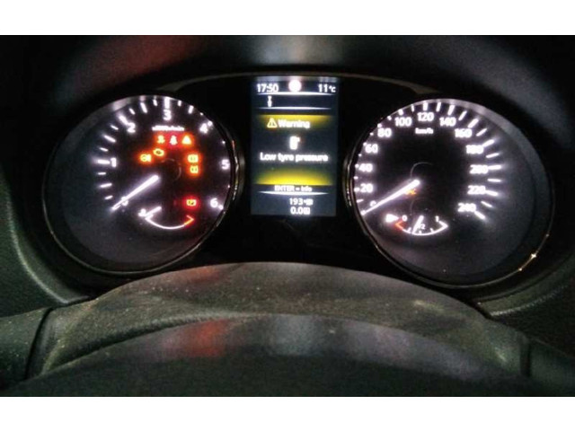 Přístrojová deska  Nissan X-Trail T32 2015 4CC8AKPL7, 7609150908  