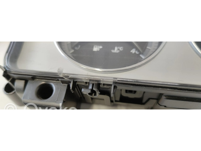 Přístrojová deska  Mercedes-Benz C W204 2010 A2049002105, 2049002105  