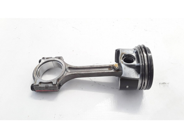 Píst 120A13899R   Renault Clio IV  pro benzínový motor 0.9  0.9 TCe 90 / ALL_CODES / Benzina