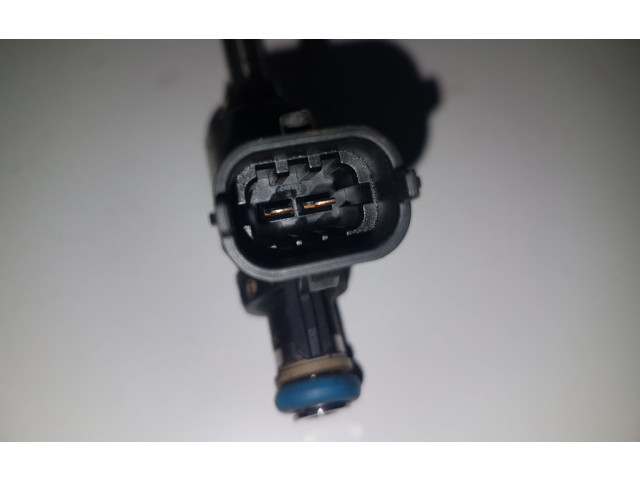Vstřikovač 353102B110, 0261500100   Hyundai Tucson TL  pro benzínový motor 1.6 Z90512BZ00 G4FD