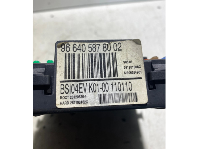   Pojistková skříňka 966405878002, 281192462C   Peugeot 3008  2011