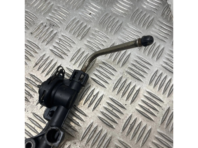 Топливная рампа at715887f1a   Land Rover Freelander 2.5 