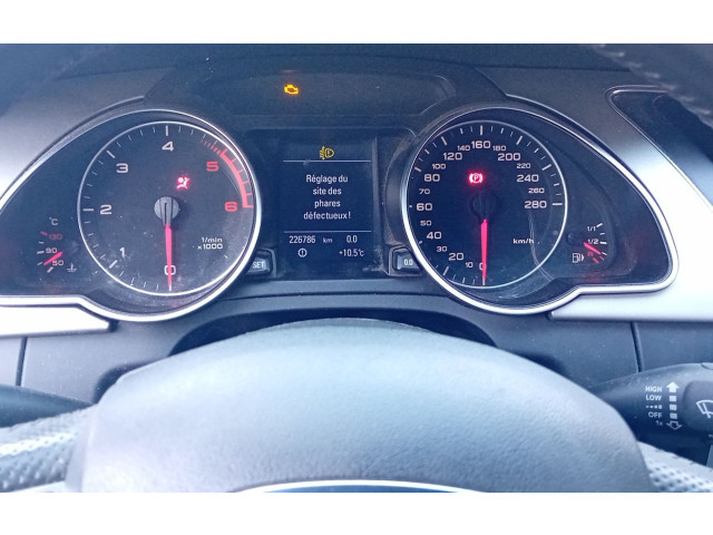 Přístrojová deska  Audi A5 8T 8F 2008 8T0920931A  