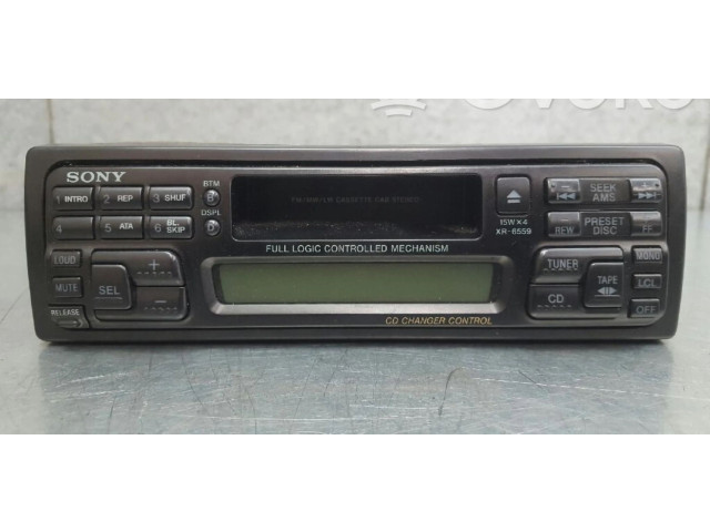Радио/ проигрыватель CD/DVD / навигация    Audi  A4 S4 B5 8D  1994 - 1999 года