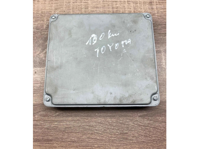 Řídící jednotka 896610F091   Toyota Corolla Verso AR10 2004