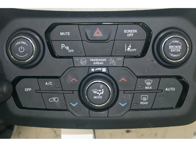 Блок управления климат-контролем    Jeep Renegade
