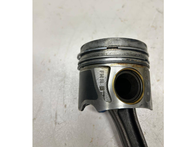 Píst 059AJ   Audi A6 S6 C7 4G    CVU 