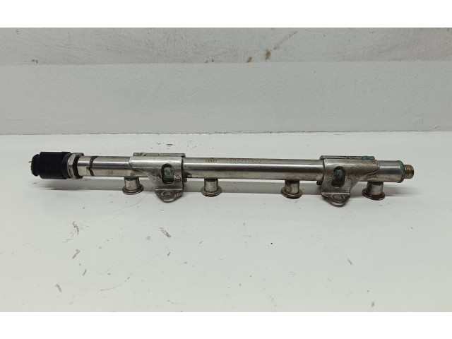 Vstřikovací lišta 04E133320D, 1624231922   Volkswagen PASSAT B7    cdg 