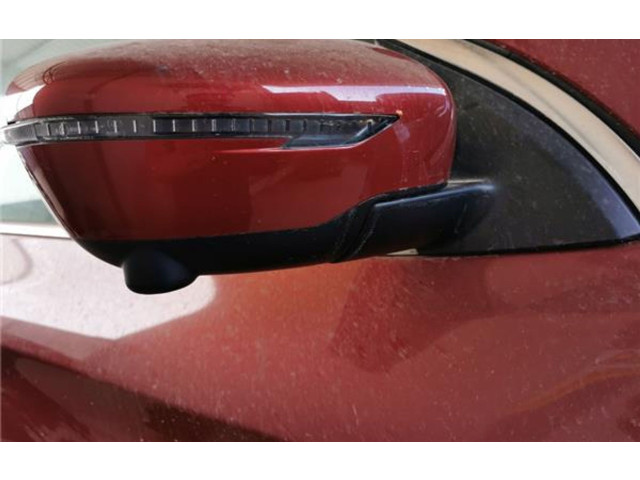 Zpětné zrcátko  Nissan Qashqai 2015    