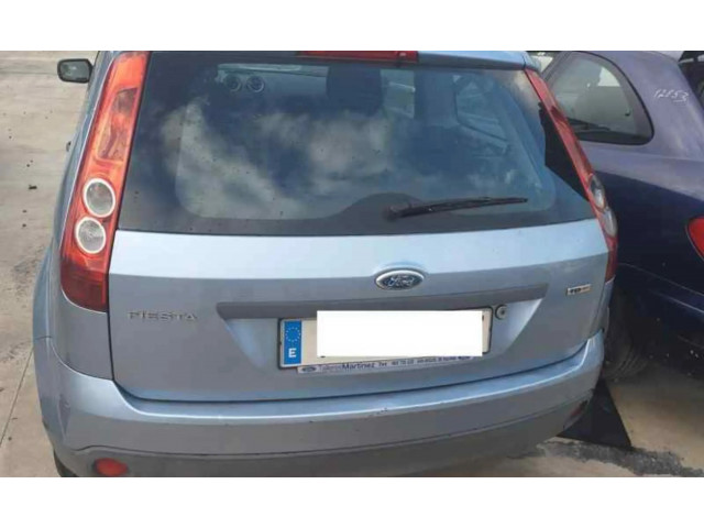 Задний фонарь      Ford Fiesta   2000-2001 года