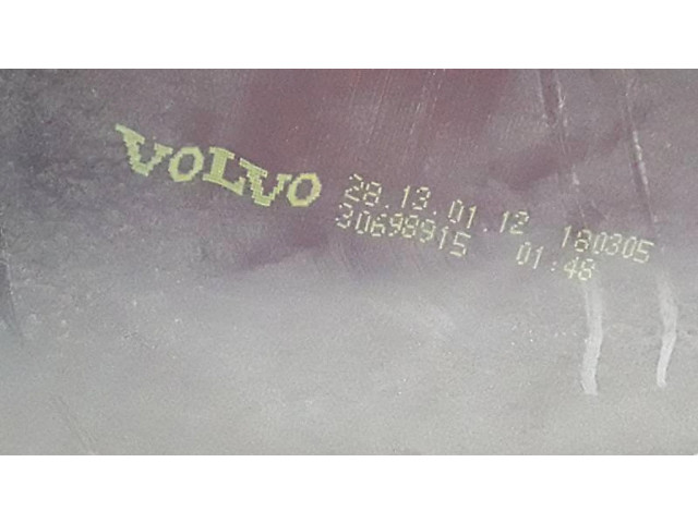 Задний фонарь левый сзади 30698915, 28130112    Volvo S40   2004-2007 года