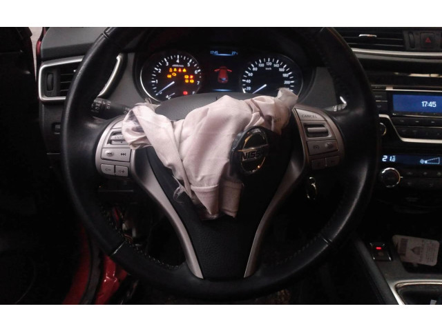 Volant Nissan Qashqai 2013   