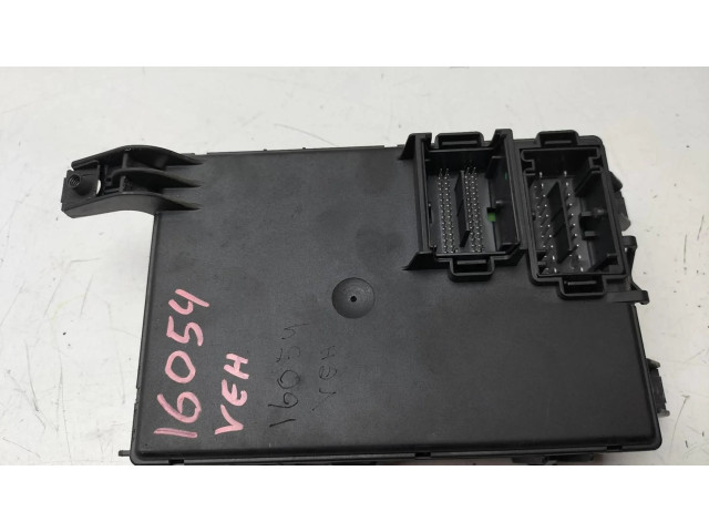 Блок предохранителей 00517187860   Fiat Grande Punto    