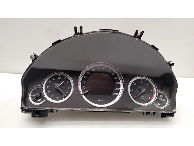 Přístrojová deska  Mercedes-Benz E W212 2010 A2129004104, A2C53279093  