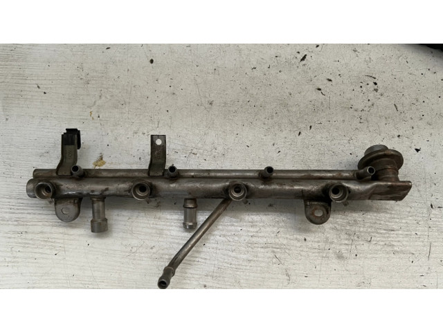 Vstřikovací lišta 0280160503   BMW 3 E46  pro benzínový motor 1.9  