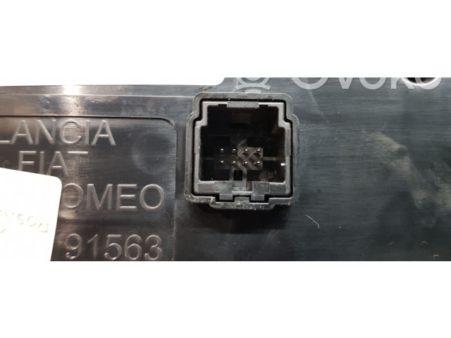 Блок управления климат-контролем 735693929   Jeep Renegade