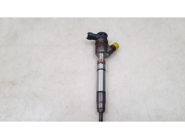 Vstřikovač 338002A610   Hyundai i30  pro naftový motor 1.6 D4FB 