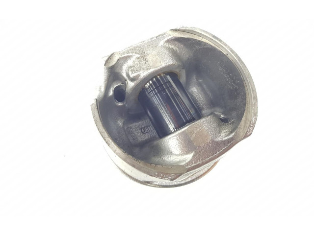 Píst 04L107065A, 04L107065A   Volkswagen Caddy     