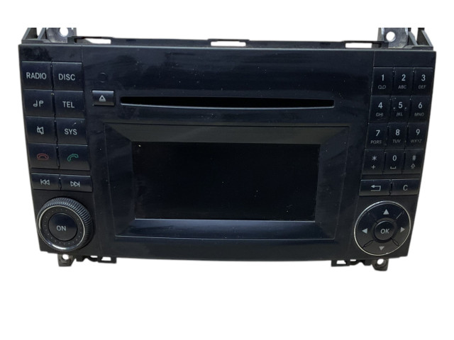 Pojistková skříňka Радио/ проигрыватель  / навигация A1698705894, A1694425460   Mercedes-Benz B W245 2006