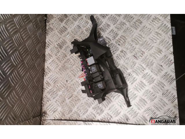  Pojistková skříňka 4l2971845   Audi A3 S3 8P 2011