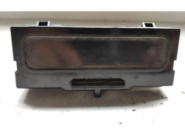 Дисплей    8200028364A   Renault Megane II