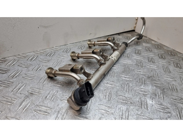 Vstřikovací lišta DM5G9H487AA, 0261555137   Ford Fiesta  pro benzínový motor 1.0  