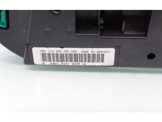 Přístrojová deska  Volkswagen PASSAT B5.5 2002 3B0920805A, 110080051004  