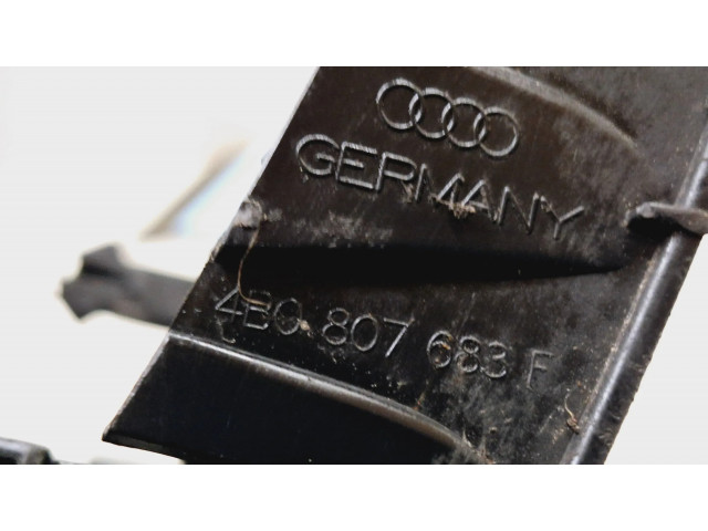 Нижняя решётка (из трех частей) Audi A6 S6 C5 4B 1997-2005 года 4B0807683F      