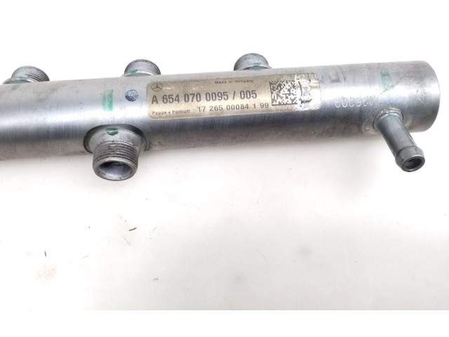 Vstřikovací lišta A6540700095   Mercedes-Benz E W213    65492080184186 