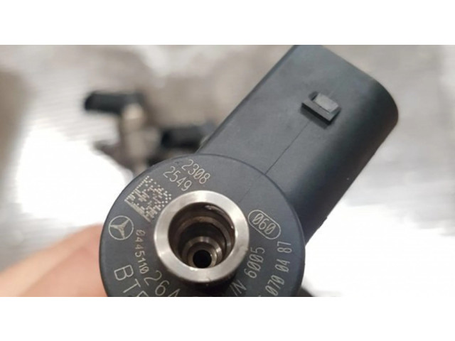 Vstřikovač 0445110264, A6460700487   Mercedes-Benz Vito Viano W639  pro naftový motor 2.2  