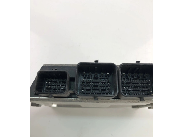 Řídící jednotka 9800915880, 9807592880   Peugeot 2008 I 2013