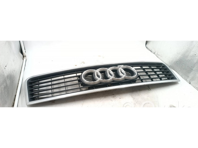 Верхняя решётка Audi A6 S6 C5 4B 1997-2005 года 4B0853551F      