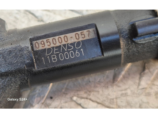 Vstřikovač 0950000571   Toyota RAV 4 (XA20)     