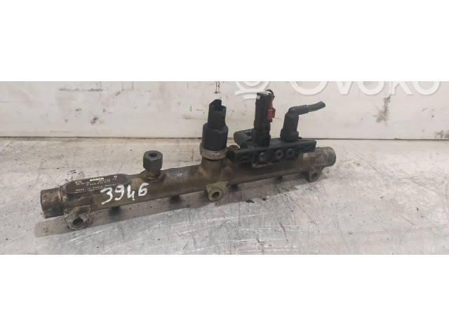 Топливная рампа 0445214017   Nissan Serena  