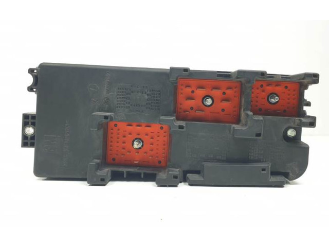 Блок предохранителей 12805845   Saab 9-5    