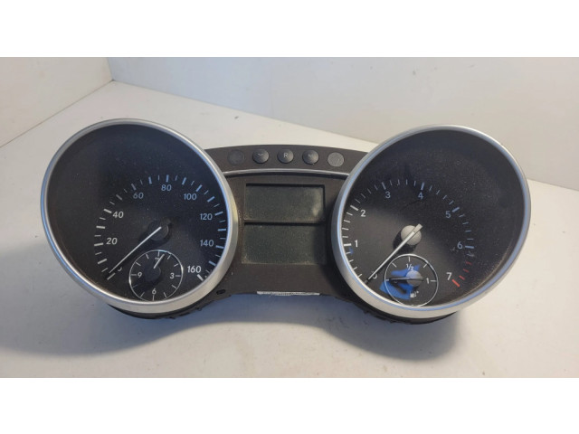 Přístrojová deska  Mercedes-Benz GL X164 2008 A1645408847, 002964  