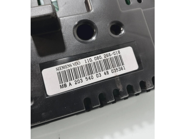 Přístrojová deska  Mercedes-Benz C W203 2004 A2035400348, 110080266018  