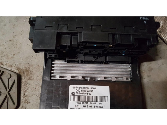   Pojistková skříňka 5DK00797320   Mercedes-Benz C W203 2002