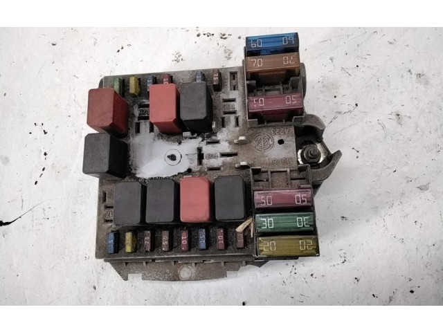 Блок предохранителей 46846109, 192A1000   Fiat Stilo 2003
