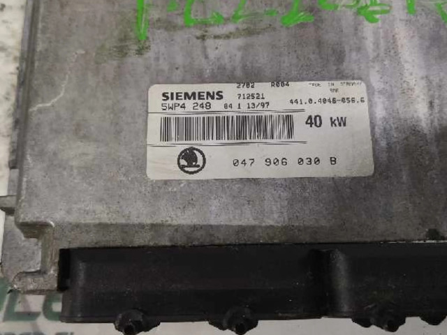 Блок управления двигателя 5WP4248, 047906030B   Skoda Felicia I