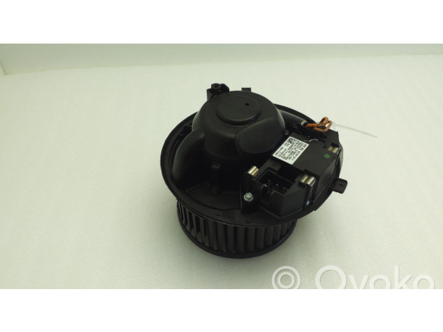 Вентилятор печки    3C0907521F, 1K1820015L   Audi Q3 8U