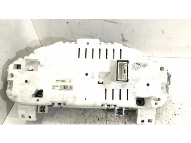 Панель приборов MN1488900, MM0038009   Mitsubishi Colt       