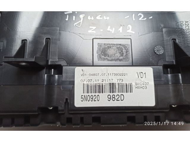 Přístrojová deska  Volkswagen Tiguan 2012 5N0920982D  
