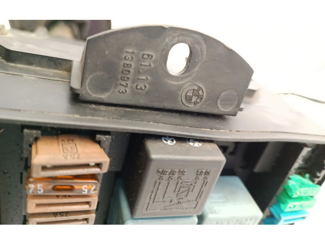   Pojistková skříňka 1380973, 61131380973   BMW 3 E30 1991