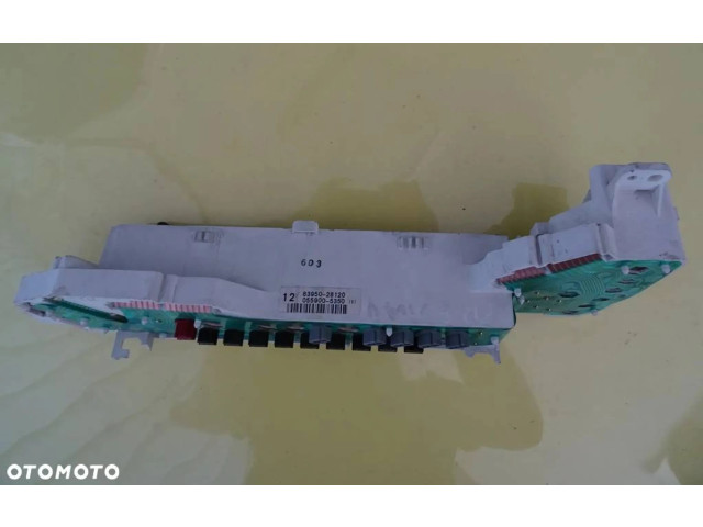 Дисплей    8395028120, 0559005350   Toyota Previa (XR10, XR20) I
